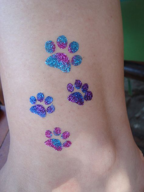 Crush Vibes, Y2k Princess, Glitter Bar, Future Tattoo Ideas, Glitter Tattoo, Blue Crush, Glitter Art, Random Ideas, Favor Ideas