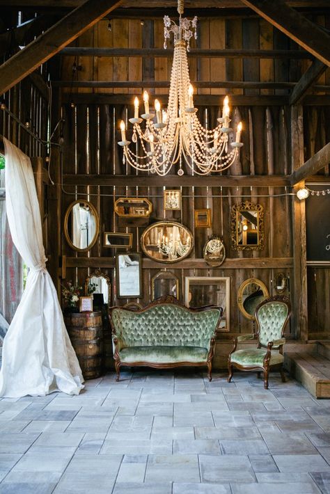 Rustic Bridal Suite, Woodshed Ideas, Party Barn Interior, Tub Room, Venue Business, Bar Events, Party Lounge, Bridal Room, Barn Parties