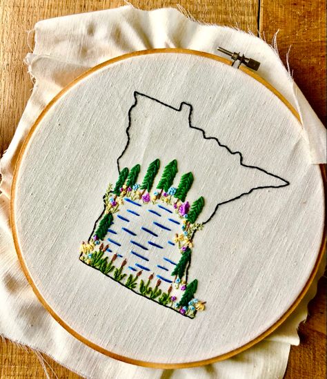 Minnesota Embroidery, Minnesota Outline, Minnesota Landscape, Minnesota Landscaping, Embroidered Wall Hanging, Simple Embroidery, Embroidery Ideas, Crafty Ideas, Quilt Sewing