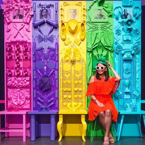 Hue can sit with us 🤗🌈 I’m thrilled to partner with @QueerEye and @29Rooms in celebration of Chicago’s newest creative installation pop-up!… Creative Installation, Colorful Art Installations, Experiential Art, Selfie Wall, Yas Queen, Box Photo, Event Backdrop, Photo Booth Rental, Exhibition Booth Design