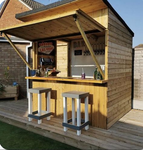 Ideas De Mini Bar, Backyard Bar Ideas, Modern Outdoor Bar, Rustic Outdoor Bar, Bar Outdoor Design, Outdoor Bar Ideas, Outdoor Garden Bar, Bbq Shed, Outdoor Grill Station