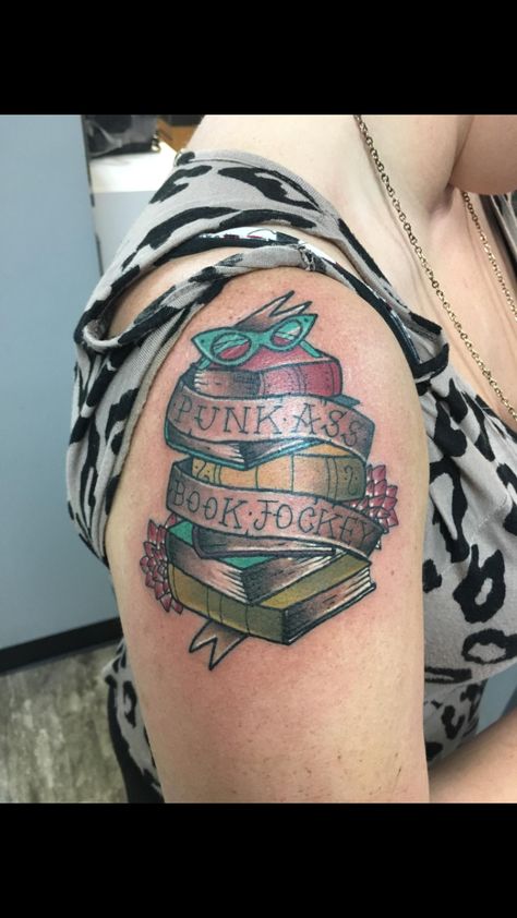 An ode to Parks and Rec and librarianship! Concept by me sketch and tattoo done by Brittany Ritchie at Body Language in Greenwood IN. Parks And Recreation Tattoo, Parks And Rec Tattoo, Rec Tattoo, Library Tattoo, Nerd Tattoos, Tattoo Mistakes, Tattooed Woman, Nerd Tattoo, Full Sleeve Tattoo Design