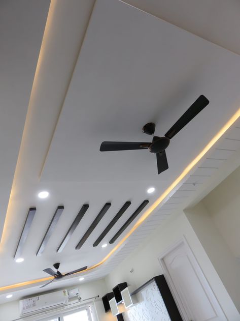 Modern Pop Design For Hall Simple, Hall Pop Design Modern, Simple Ceiling Design Living Rooms, Pop False Ceiling Design For Hall Modern, Hall Ceiling Design Modern, Celling Design Living Room, Hall Celling Design Modern, Gypsum Ceiling Design Living Rooms, Hall Pop Ceiling Design