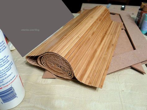 Dollhouse Ceiling Ideas, Easy Paneling, Dollhouse Flooring Ideas, Dollhouse Flooring, Doll House Flooring, Miniature Building, Dollhouse Tutorials, Coffee Stirrers, Dollhouse Miniature Tutorials