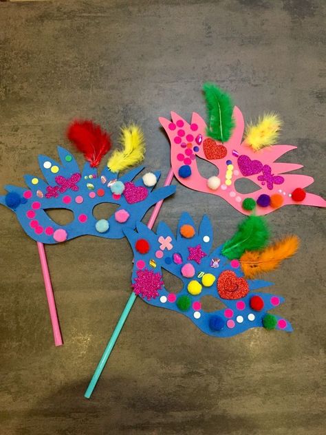 Carnival Activities, Carnival Crafts, Circus Crafts, Carnival Art, Easter Hairstyles For Women, Easter Hairstyles For Kids, Wacky Hair Days, Bows Diy, Wacky Hair