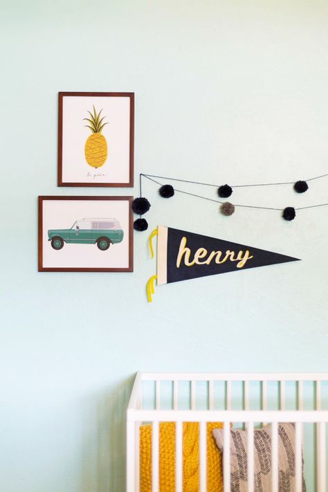 diy no-sew felt name pennant | lovely indeed... Felt Name Pennant, Name Pennant, Diy Kids Room, Zimmer Diy, Ideas Habitaciones, Felt Name, Children Room Boy, Room Boys, Kids Rooms Diy