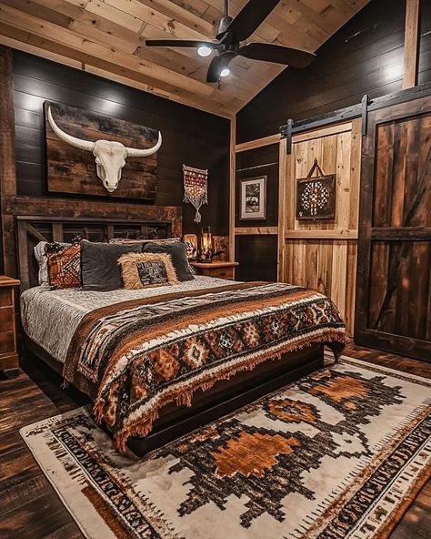 Black Country Bedroom Ideas, White Western Bedroom Ideas, Black And Brown Western Bedroom, Black Western Bedroom Ideas, Mens Western Bedroom Ideas, Hunting Lodge Bedroom Ideas, Western Bedrooms Master, Yellowstone House Decor, Cute Western Houses