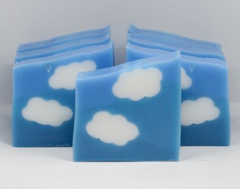 Cloud Soap, Soap Ideas, Melt And Pour, Soap Handmade, Sky Design, Glycerin Soap, Soap Recipes, In The Clouds, Cold Process Soap