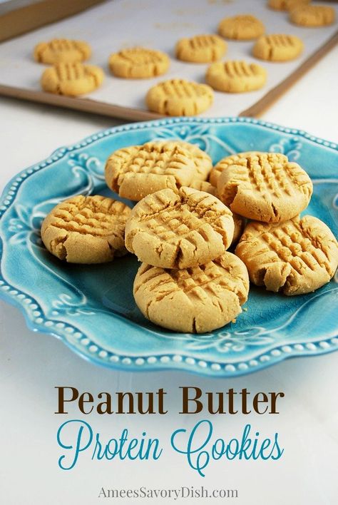 Quest Protein Recipes, Protein Powder Cookies, Peanut Butter Protein Cookies, Galletas Keto, Protein Baking, Healthy Protein Snacks, Protein Treats, Protein Powder Recipes, Protein Desserts