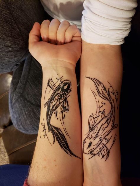 Avatar Tattoo, Sketch Style Tattoos, Petit Tattoo, Couples Tattoo Designs, Thai Tattoo, Koi Tattoo, Koi Fish Tattoo, Matching Couple Tattoos, Irezumi Tattoos