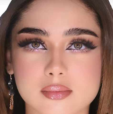 Middle Eastern Makeup Looks, Afghan Makeup, Persian Makeup, Pakistani Makeup Looks, Arabic Eye Makeup, Eid Makeup, Middle Eastern Makeup, Pakistani Makeup, Arabic Makeup