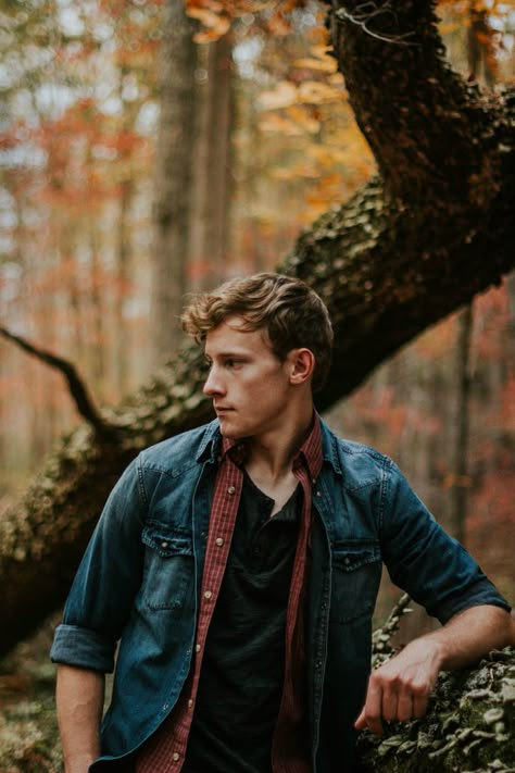 His   Hers Style: Autumn Vibes Mens Fall Photoshoot, Men’s Fall Photoshoot, Autumn Photography Portrait, Autumn Portrait, Autumn Photoshoot, Senior Photos Boys, Men's Portrait Photography, Male Portrait Poses, Outdoor Portrait Photography