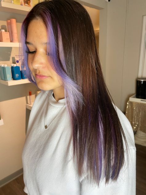 Money Piece And Underneath Hair Purple, Lavender Halo Hair Color, Lavender Money Piece, Lavender Money Piece Hair, Purple Halo Hair, Purple Money Piece Hair, Halo Hair Colors, 2024 Purple, Under Hair Color