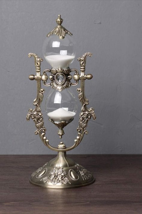 Office Desk Decoration, Hourglass Timer, Top Decor, Goth Home Decor, Desk Decoration, Decoration Kitchen, Timeless Decor, Office Desk Decor, Antique Metal