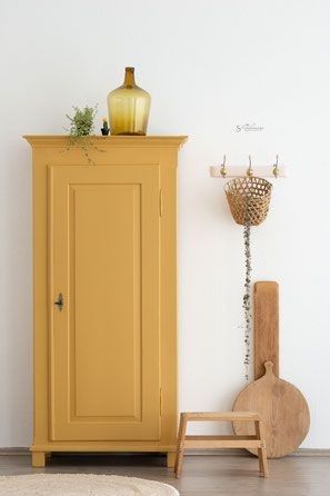 Diy Kast, Painted Cupboards, Diy Furniture Renovation, Furniture Renovation, Flipping Furniture, Redo Furniture, Interior Design Inspiration, House Inspiration, Bedroom Diy