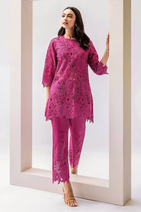 Pink cotton tunic pant set for women House Of Dreams, Tunic Designs, Lace Tunic, Lace Neckline, Magenta Pink, Suit Designs, Pants Design, Cut Work, Pant Set