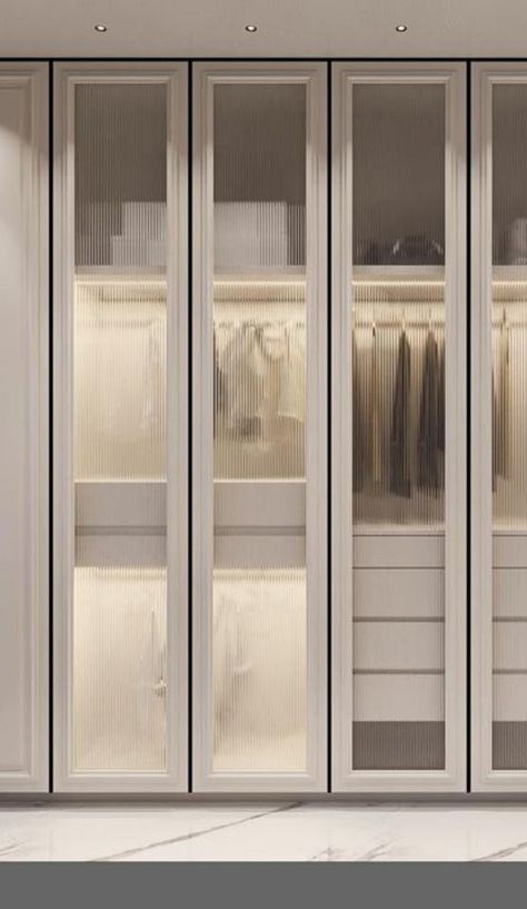 Waldrop Design Bedroom, Fluted Glass Wardrobe, Clear Wardrobe, Modular Wardrobe, Glass Wardrobe, Glass Closet, Wardrobe Interior, Entry Closet, Wooden Closet