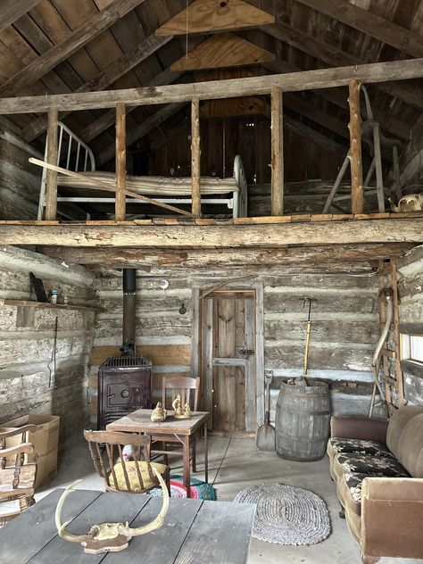 Inside of my old cabin - Not what I expected from the outside, but I'd still love to spend time slowed down and unplugged there. Pioneer Log Cabin, Abandoned Cabin Interior, Appalachian Home Aesthetic, Tiny Rustic Cabin Interior, Dry Cabin Ideas, Old Log Cabin Interior, One Room Cabin Interior, Cabins In The Woods Interior, Small Log Cabin Interior