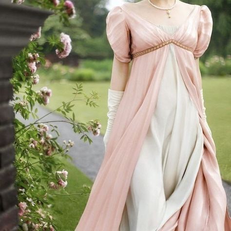 Lana Unreleased, Bridgerton Aesthetic, Regency Gown, Regency Era Fashion, Regency Dress, Regency Fashion, 파티 드레스, Old Fashion Dresses, Life Aesthetic