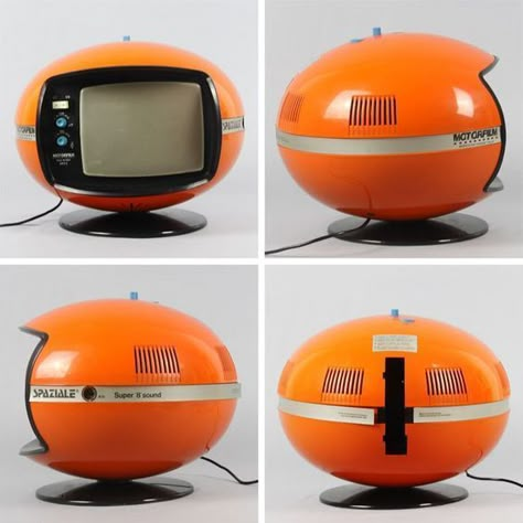 The Vault Of The Atomic Space Age Atomic Age Design, Fotocamere Vintage, Deco Orange, Art Fashion Design, Atomic Space Age, Radio Vintage, Vintage Television, Old Technology, Retro Gadgets