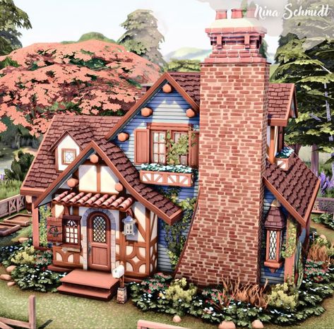 Sims 4 Storybook House, Witchy Cottage Sims 4, Cottswald Cottages, Witch Cottage Exterior, Small Cozy Cottage, Sims4 Inspiration, Cottage Sims 4, Cottage Floorplan, German Cottage