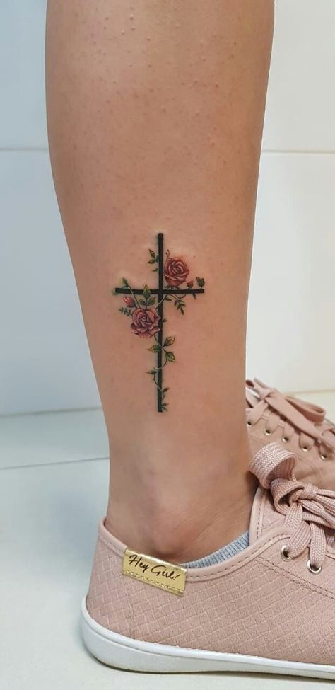 Womens Unique Tattoos, Pretty Cross Tattoos For Women, Tattoos For Women Cross, Unique Christian Tattoos For Women, Pretty Cross Tattoo, Cross Tattoo Ideas, Feminine Cross Tattoo, Tattoos Cross, Unique Cross Tattoos