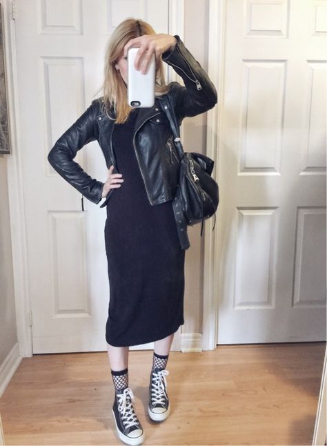 Fishnet Socks Outfit, Thread Ideas, Black Long Sleeve Midi Dress, Style Uniform, Socks Outfit, Leather Jacket Dress, Mum Fashion, Sock Outfits, Effortless Outfit