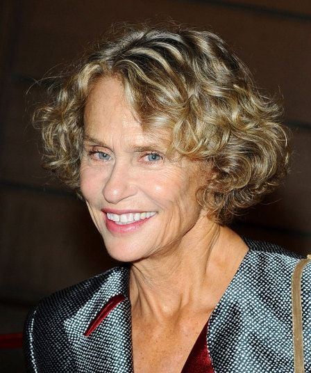 Nine women who are growing old gracefully Women Aging Gracefully, Growing Old Gracefully, Lauren Hutton Style, Icons Women, Style Icons Women, Lauren Hutton, Age Gracefully, Classy Lady, Older Women Fashion