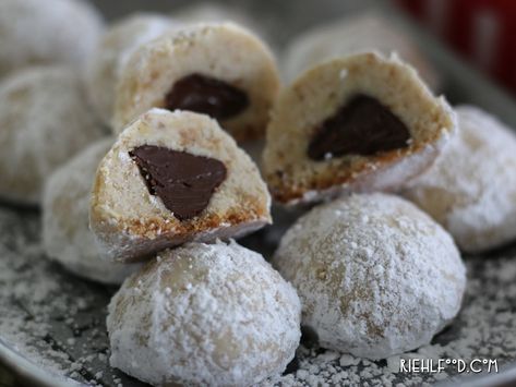 Cookies With Kisses, Hershey Kiss Cookies, Hershey's Kisses, Hershey Kiss, Snowball Cookies, Roll Cookies, Kisses Chocolate, Hershey Chocolate, Hershey Kisses