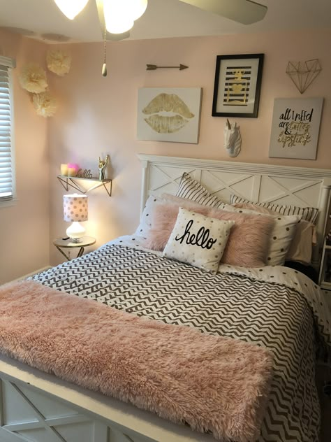 Girls Bedroom Themes, Girl Bedrooms, Teen Bedrooms, Bedroom Decor For Teen Girls, Girl Bedroom Designs, Teen Bedroom Decor, Girl Bedroom Decor, Teen Room