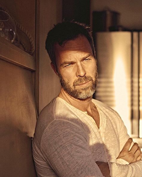 Jr Bourne, Original Characters, Teen Wolf, John Wick, Tv Shows, Actresses, Actors, Couple Photos, Google Search