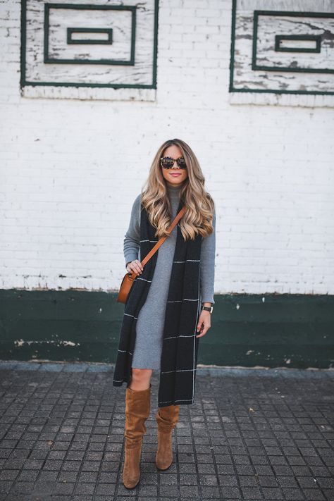 Wear to Work: The Perfect Sweater Dress | The Teacher Diva: a Dallas Fashion Blog featuring Beauty & Lifestyle Comfy Winter Fashion, Cozy Sweater Dress, Below The Knee Dresses, Sweater Dress Outfit, Wear To Work Dress, Dallas Fashion, Grey Sweater Dress, Wear To Work, The Teacher