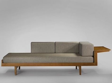 Pierre Guariche/A.R.P.; Ash Daybed, 1955. Diy Sofa, Wooden Sofa, R P, Furniture Inspiration, Mid Century Modern Furniture, Mid Century Furniture, Banquette, Interior Furniture, Modern Sofa