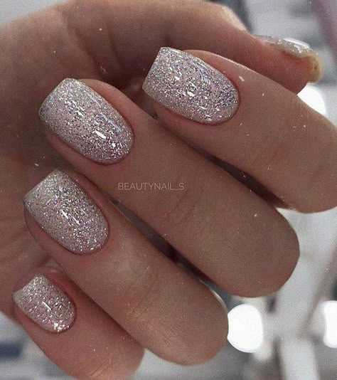 Winter Sparkle Nails, Silver Sparkly Nails, White Sparkly Nails, Sparkle Nail Art, Silver Sparkle Nails, Sparkle Gel Nails, Silver Glitter Nails, Elegant Nail, Elegant Nail Art