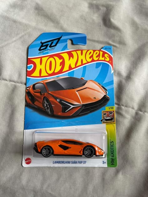 Hot Wheels Aesthetic, Kindergarten Graduation Cake, Ideas Para Regalo, Hot Weels, Whatsapp Wallpaper Cute, Rat Rods Truck, Mattel Hot Wheels, Classy Cars, Hot Wheels Cars