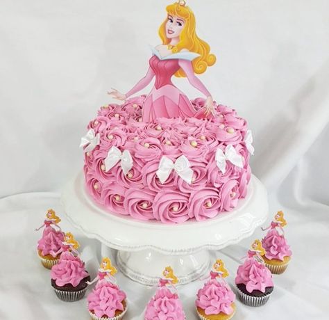 Princes Cakes Birthday Simple, Aurora Sleeping Beauty Birthday Party, Aurora Princess Cake, Pink Princess Birthday Cake, Princess Aurora Cake, Cakes Decorating Ideas, Aurora Cake, Sleeping Beauty Birthday Party, Sleeping Beauty Cake