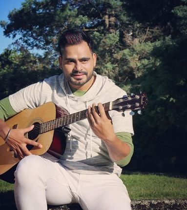 Prabh Gill(Punjabi Singer)  Biography Wiki Age Girlfriend Net Worth Songs and more. Prabh Gill, Girlfriend Song, Camping Wallpaper, Romantic Good Night Image, Punjabi Singer, Good Night Images Hd, Apple 11, Romantic Good Night, Film Song