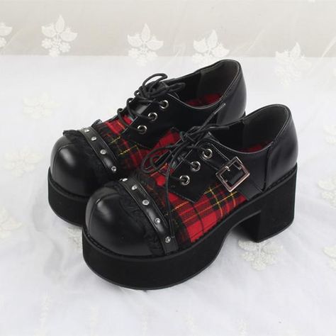 Japanese retro Harajuku punk lace-up shoes YV40751 Harajuku Punk, Y2k Aesthetic Fashion, Goth Shoes, Punk Shoes, Dr Shoes, Kawaii Shoes, Shoes World, Chunky High Heels, New Rock