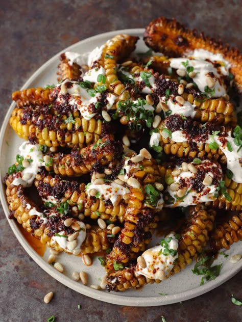 Vegan Corn Ribs with Aleppo Chili Butter & Lime Zest Cream Cheese - Best of Vegan Thanksgiving Recipes Gourmet, Vegan Corn Ribs, Fall Food Vegetarian, Vegetarian Dinner Party Menu Ideas, Dnd Thanksgiving, Vegan Southern Food, Fancy Vegan Dinner, Christmas Dishes Food, Thanksgiving Gourmet