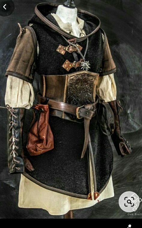 Fantasy Viking Outfit Male, Fantasy Viking Clothing Male, Midevil Fantasy Outfits, Hunter Outfit Fantasy Male, Hogwarts Bounding, Male Fantasy Costume, Medieval Winter Clothes Men, Mens Fantasy Costume, Larp Outfits Male