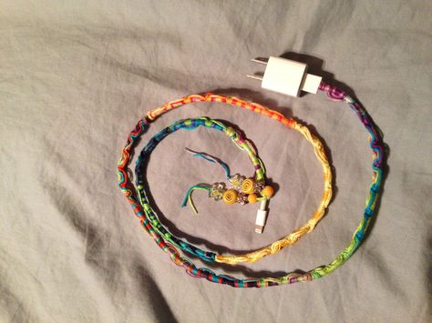 I phone charger cover up. Phone Cord Wrap Diy, Charger Cord Wrap, I Phone Charger, Wrapped Earbuds, Charger Wrap, Obx Vibes, Charger Art, Charger Ideas, Headphone Wrap