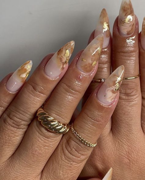 White Brown Gold Nails, Marble Nails Almond, Fall Marble Nails, Brown Marble Nails, Inspiring Nails, Almond Acrylic Nails Designs, White Nails With Gold, Nails Sets, Long Almond Nails