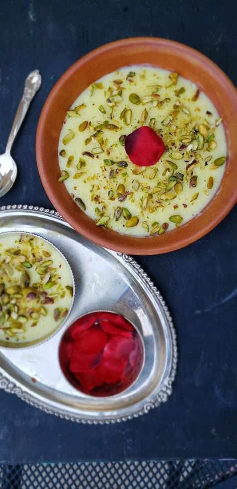 Khoya Recipe, Indian Rice Pudding, Rice Flour Recipes, Creamy Rice Pudding, Rice Cooker Recipes, Indian Rice, Fine Dining Recipes, Healthy Homemade Recipes, Indian Desserts