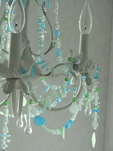 Chic Coastal Decor, Shabby Chic Lighting Fixtures, Beach Cottage Style Decor, Diy Chandeliers, Sea Glass Chandelier, Coastal Light Fixtures, Coastal Pendant, Coastal Pendant Lighting, Diy Lampe