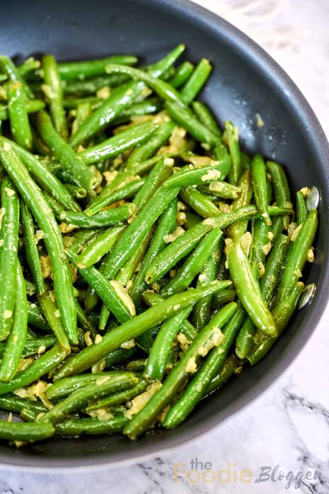 Sauteed Green Bean Recipes, Marry Me Chicken Pasta, Green Beans Recipe, Sauteed Green Beans, Marry Me Chicken, Make Ahead Appetizers, Bite Size Appetizers, Appetizers For A Crowd, Party Appetizers Easy