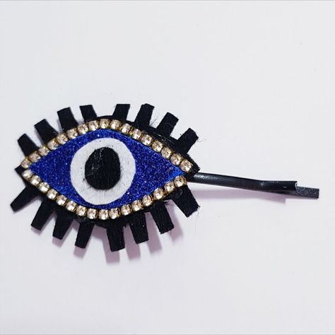 Evil Eye Diy, Clip For Hair, Glitter Hair Clips, Diy Hair Clip, Hair Accessories Diy, Eye Glitter, Felt Hair Clips, Hair Clips Diy, Hair Diy