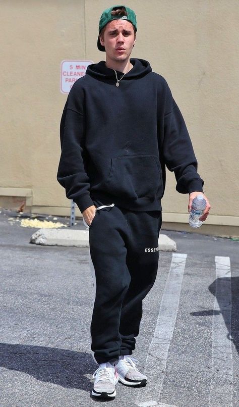 Justin Bieber Outfits, Hoodie Outfit Men, Justin Bieber Style, Justin Bieber Images, Justin Bieber Pictures, Oversized Outfit, I Love Justin Bieber, Dream Chaser, Street Style Outfits Men