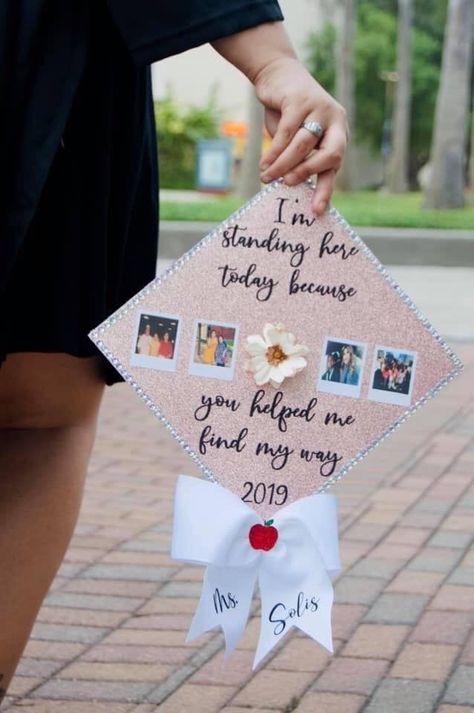 Cap Decoration Graduation I Did It For You, Cap With Pictures On It, This Ones For You Graduation Cap, We Did It Graduation Cap, Graduation Cap Ideas Family, I Did It For Her Graduation Cap, Graduation Cap Polaroid, College Grad Cap Ideas For Moms, Graduate School Cap Ideas