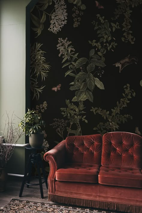 Dark Cottage Core Wallpaper, Botanical Gothic Decor, Dark Cottage Core Living Room, Moody Living Room Jewel Tones, Dark Cottagecore Aesthetic Wallpaper, Dark Cottagecore Living Room, Velvet Couch Living Room Ideas, Kassidy Core, Dark Botanical Aesthetic