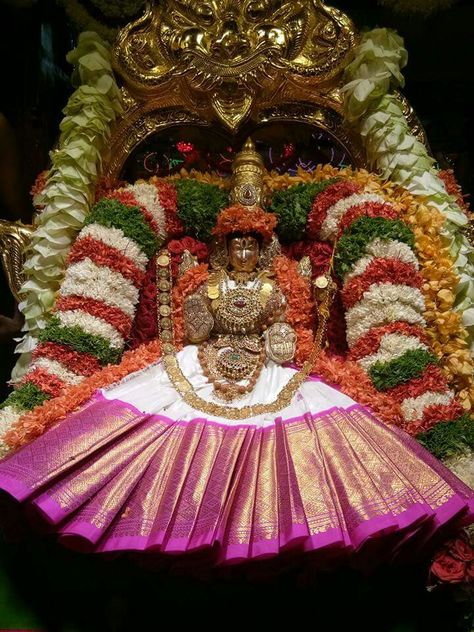 Padmavathi Mahalaxmi Images, Varalakshmi Decoration, Devi Alankaram, Shakthi Devi, Sanathana Dharma, Lakshmi Goddess, Maa Lakshmi, Goddess Mahalakshmi, Lord Durga